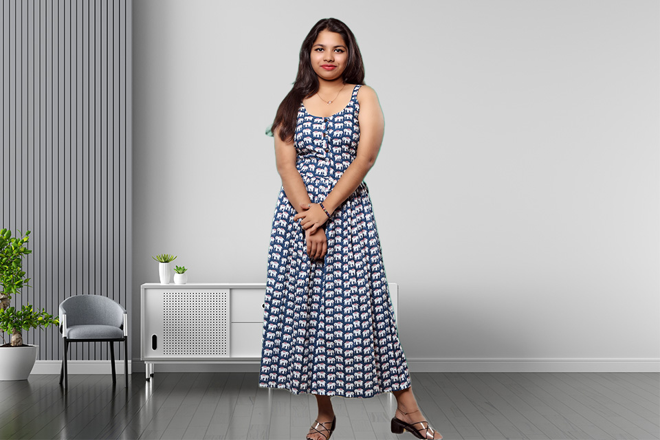 Chic Pure Cotton Noodle Strap Dress for Women – Shop Now! Chic Pure Cotton Noodle Strap Dress for Women – Shop Now!