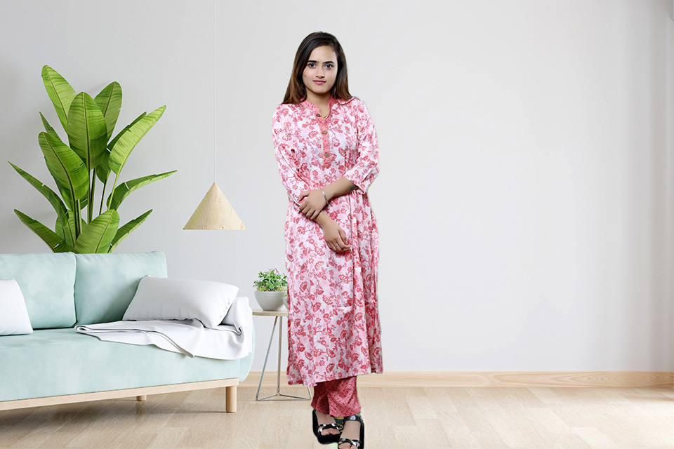 Chic Pink Floral Kurti Pant Co-ord Set for Women Chic Pink Floral Kurti Pant Co-ord Set for Women
