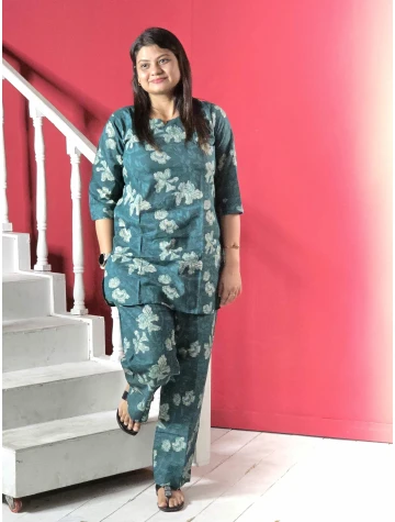 Pure Cotton Printed Co-ord Set For Women in green colour  Pure Cotton Printed Co-ord Set For Women in green colour data-sizes=