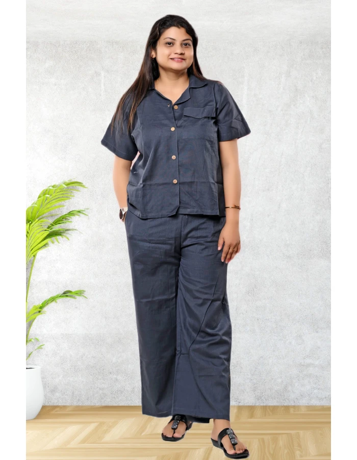 A model wearing Pure Linen half Sleeve Co-ord Set A model wearing Pure Linen half Sleeve Co-ord Set
