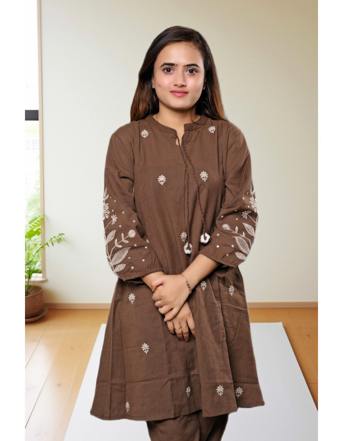 A model wearing Linen Co-ord Set For Women A model wearing Linen Co-ord Set For Women
