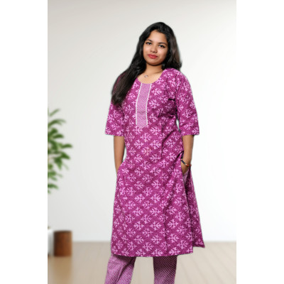 Lavender Pure Cotton Kurti Straight Pant Set For Women