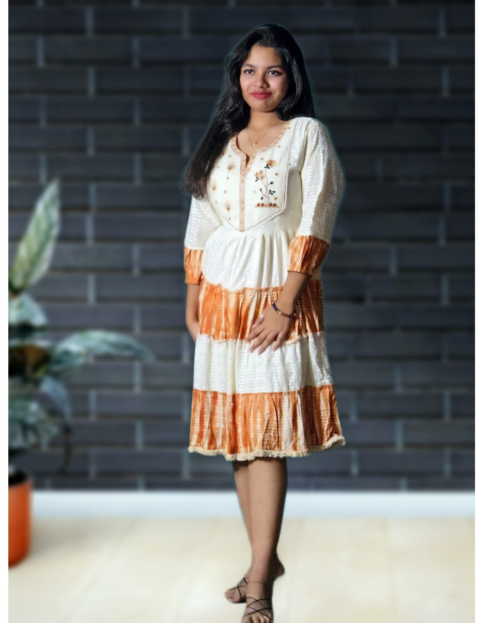 A model wearing Hakoba Short Dress For Women A model wearing Hakoba Short Dress For Women